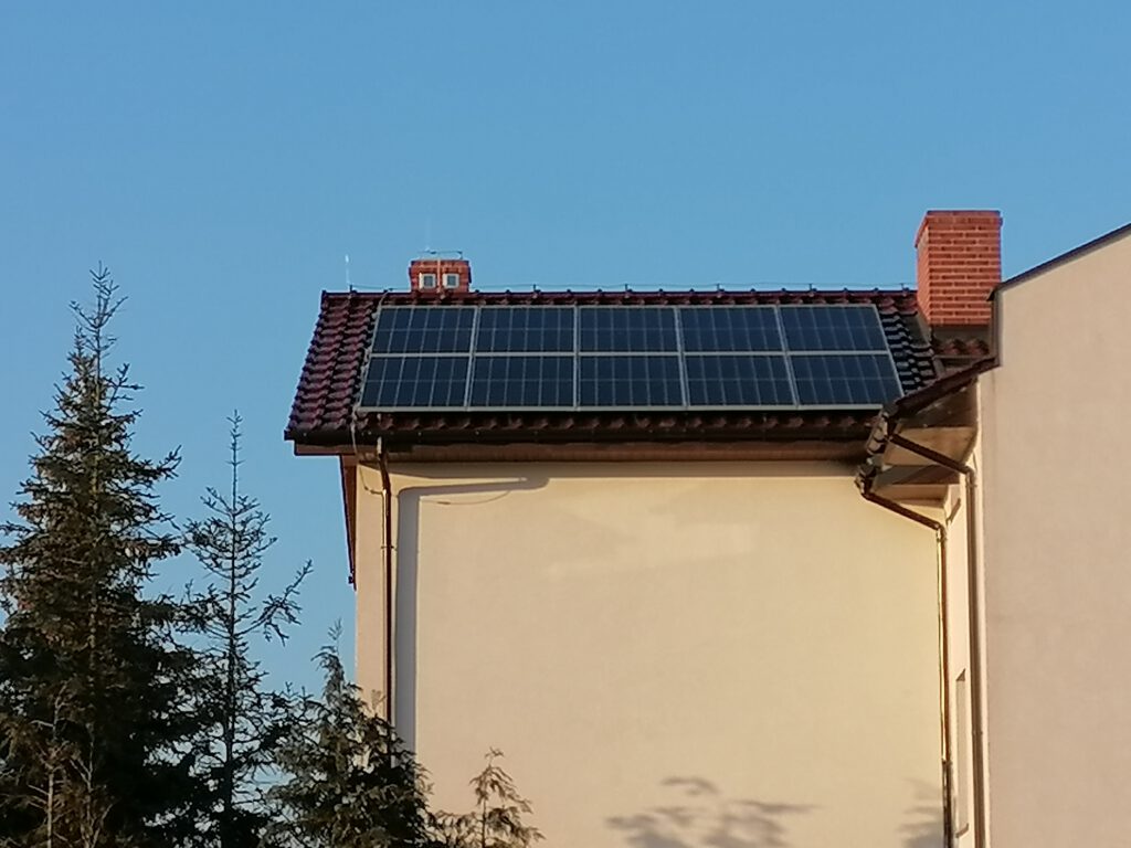 systemy fotowoltaiczne Mackowski_ Gryfino - 20 KW na dwóch budynkach hotelowych