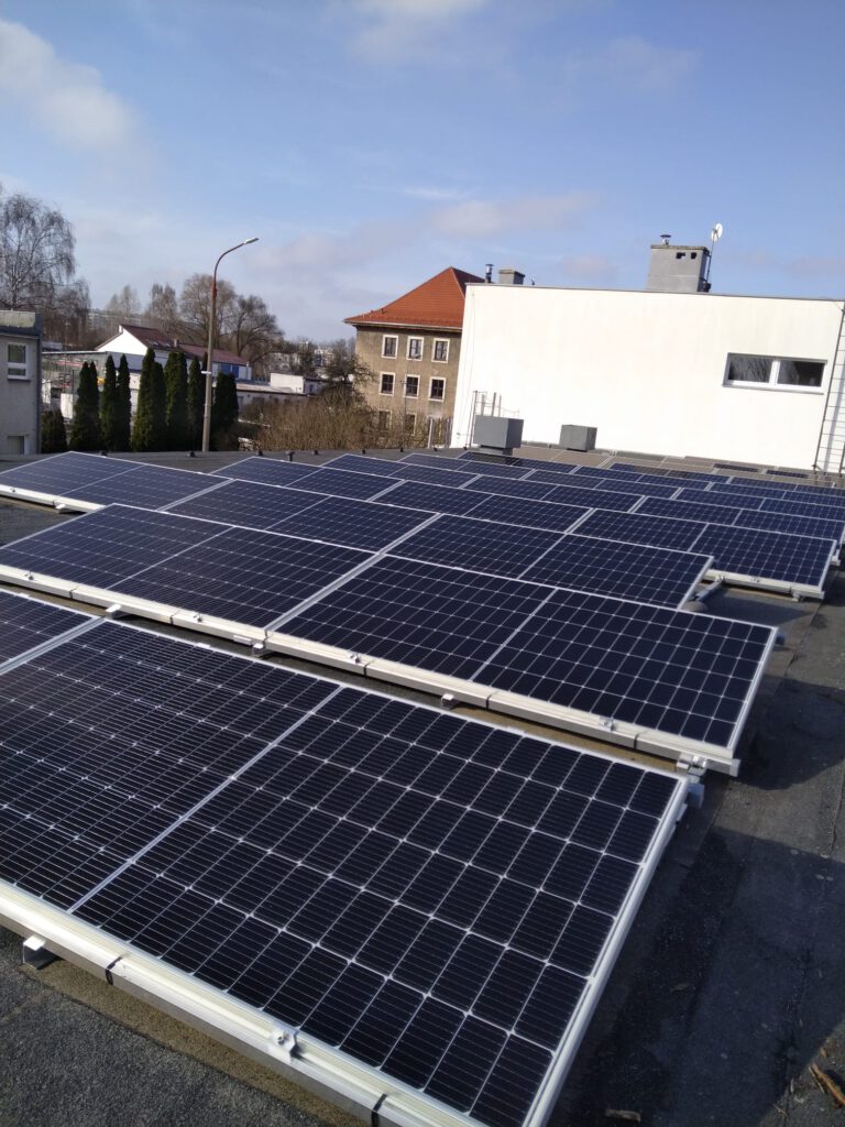 systemyfotowoltaiczne.com Szczecin, na dachu firmy