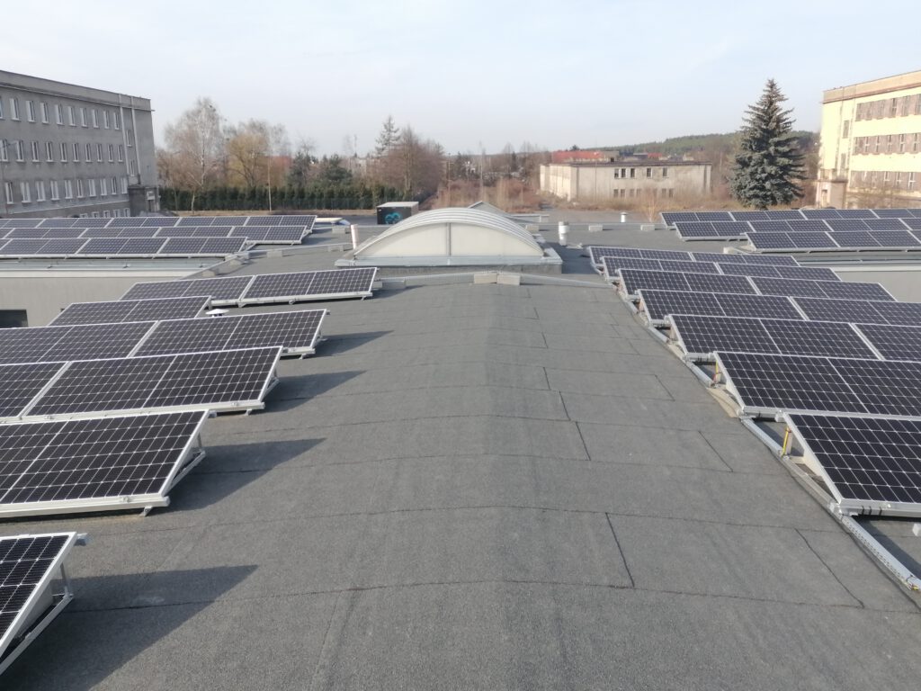 systemy fotowoltaiczne Mackowski - 40 KW na balaście w Babimost